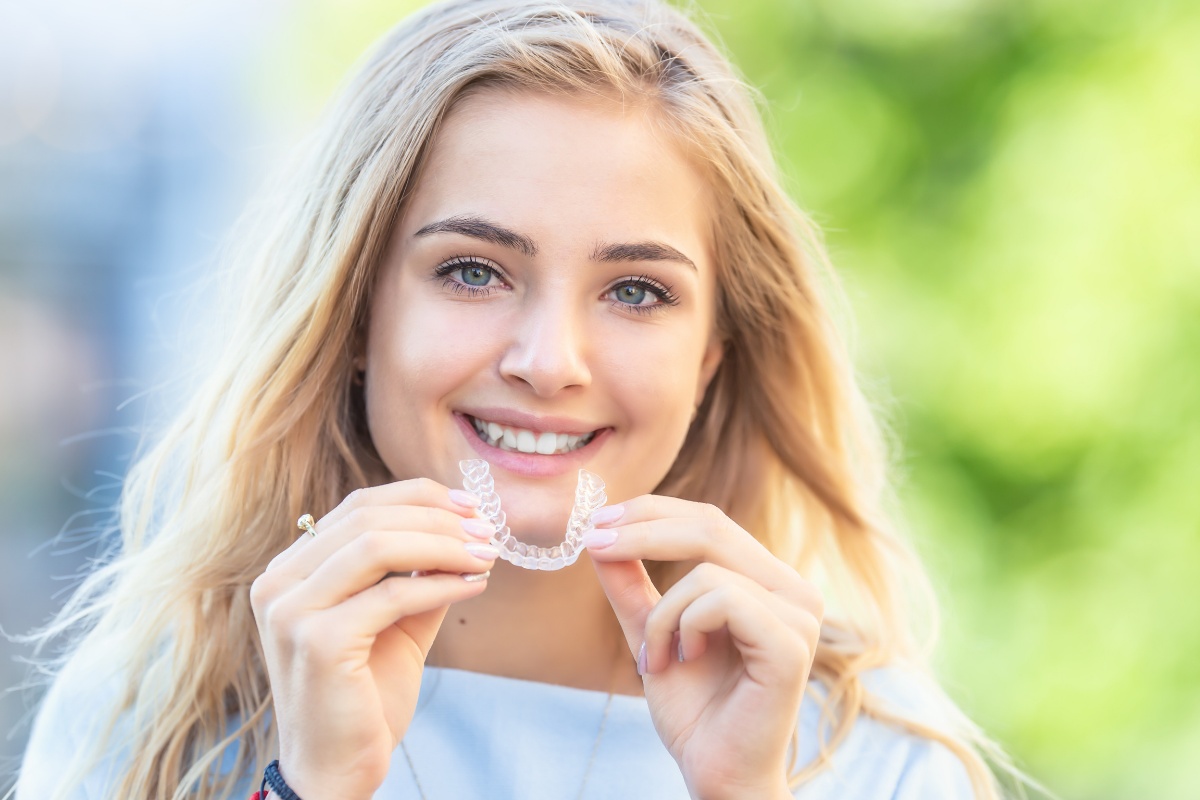 7 Reasons to Choose Invisalign 7 Reasons to Choose Invisalign