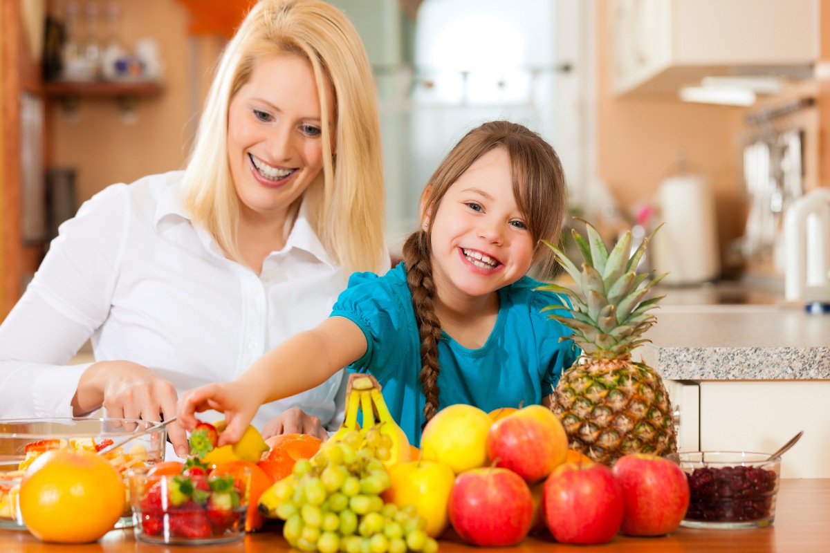 How Healthy Eating Helps Oral Health